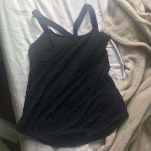 black lulu tank top